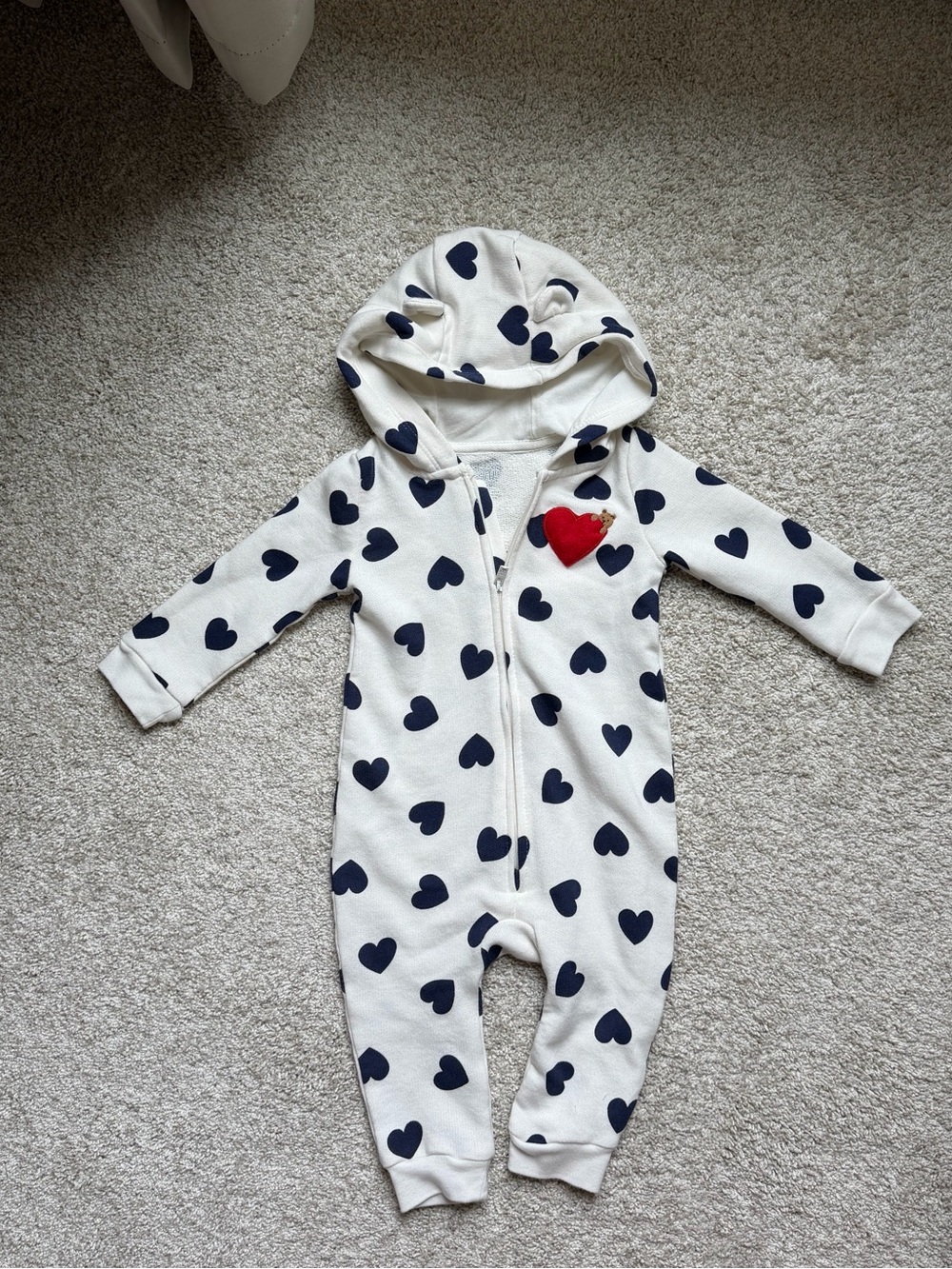 Baby Gap Bear heart hooded One-Piece  12 month